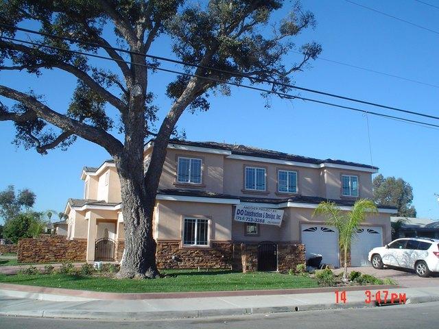 Townhouse for rent in Midway City, California