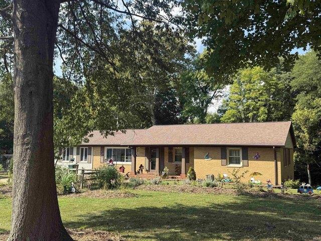 House for sale in Mount Vernon, Posey County