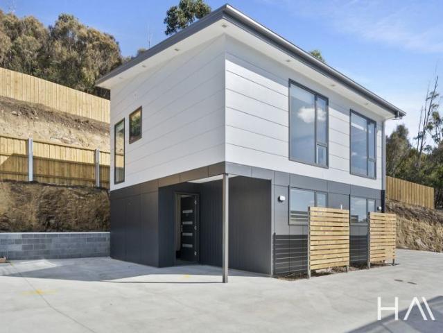 House for rent in Hobart