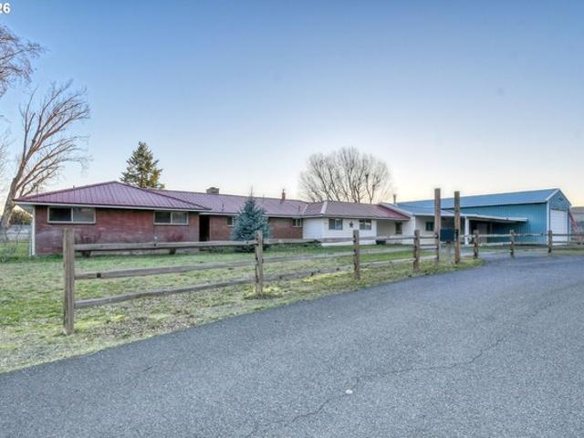 House for sale in Oregonia
