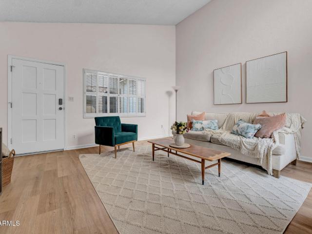Townhouse for sale in Glendale, Arizona