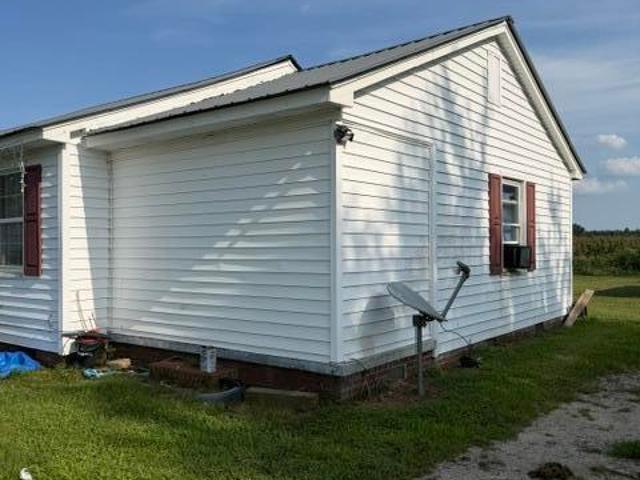 House for sale in Trenton, North Carolina
