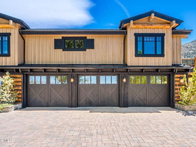 House for sale in Mammoth Lakes, California