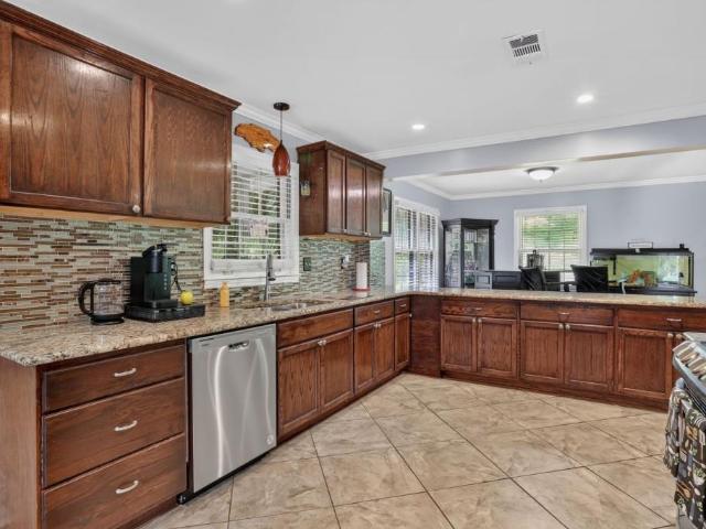 House for sale in Lilburn, Georgia