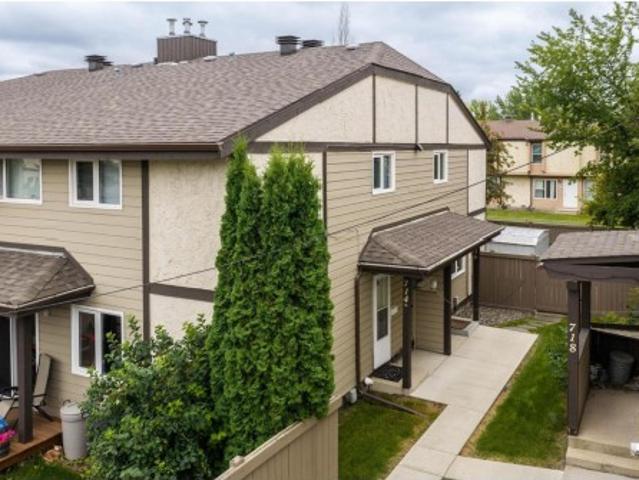 Townhouse for sale in Wedgewood, Alberta