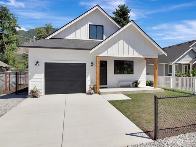 House for sale in Darrington, Snohomish County