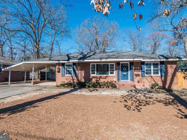 House for sale in Kathleen, Georgia