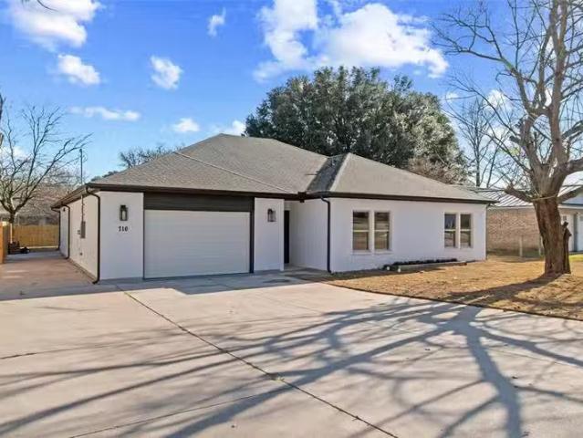 House for sale in Fort Worth