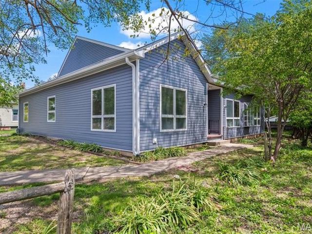 House for sale in Litchfield, Illinois
