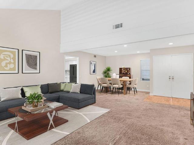 House for sale in Thousand Oaks, Ventura County