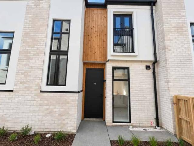 House for rent in Chaslands, Canterbury