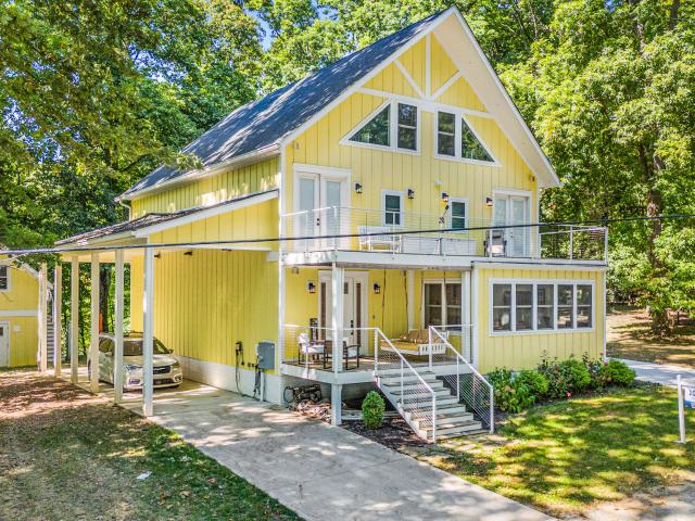 House for sale in Bloomingdale, Indiana
