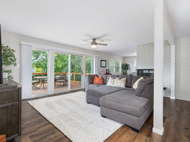 House for sale in Woodland Hills, Batavia
