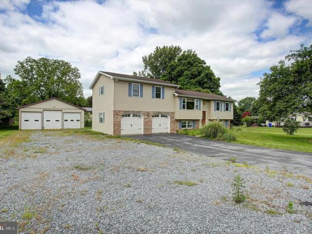 House for sale in Chambersburg, Pennsylvania