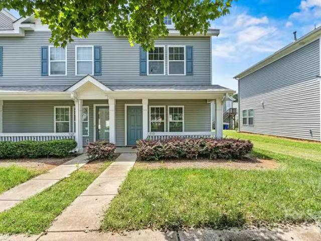 Condo for sale in Huntersville