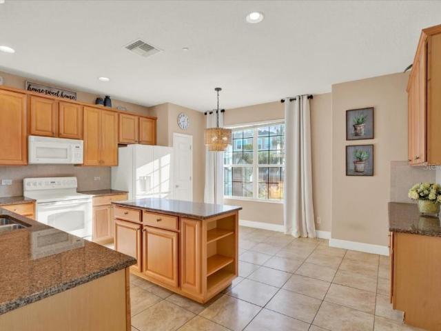Townhouse for sale in Seminole, Florida