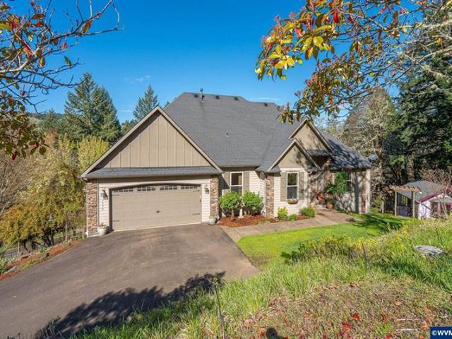 House for sale in Oregonia