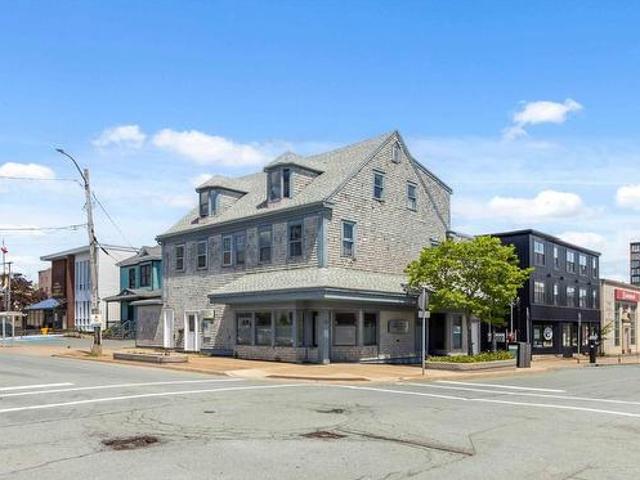 House for sale in Dartmouth, Nova Scotia