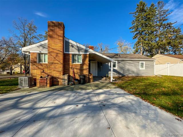 Property for rent in West Bloomfield, Michigan