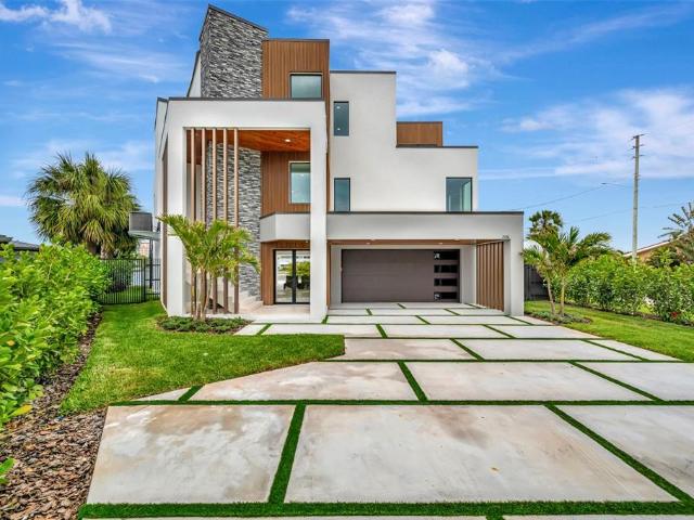 House for sale in South Pasadena, Florida
