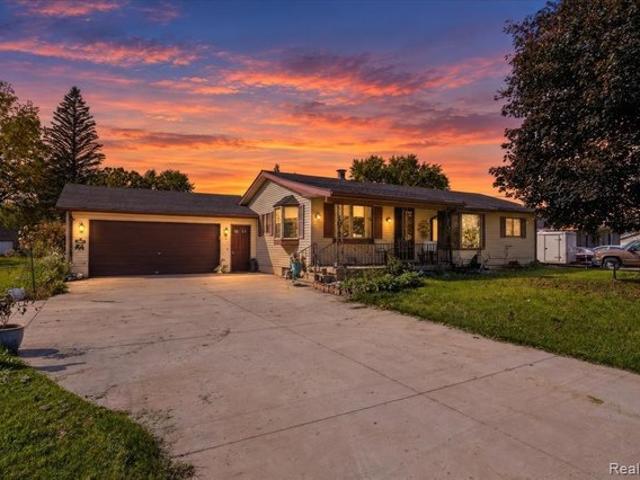 House for sale in Grand Blanc, Genesee County