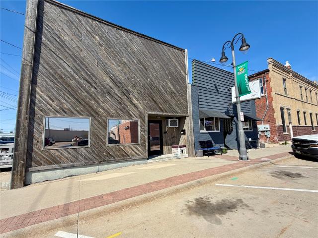 Commercial for sale in Grinnell, Iowa