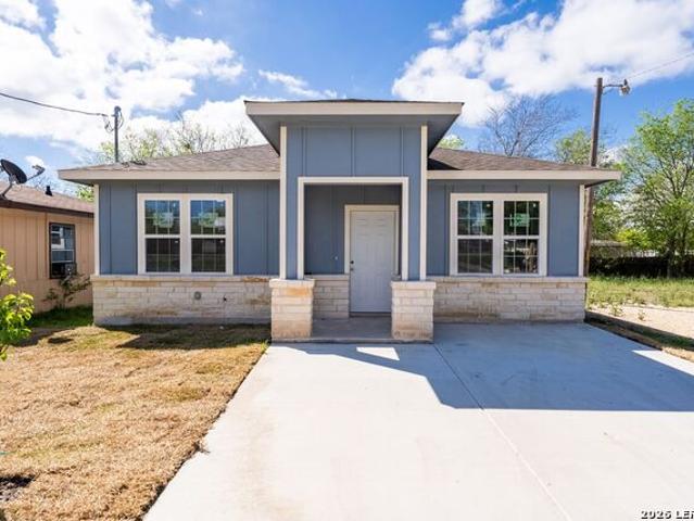 House for sale in Seguin, Texas