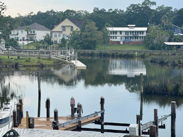 Townhouse for sale in Ocean Springs, Mississippi