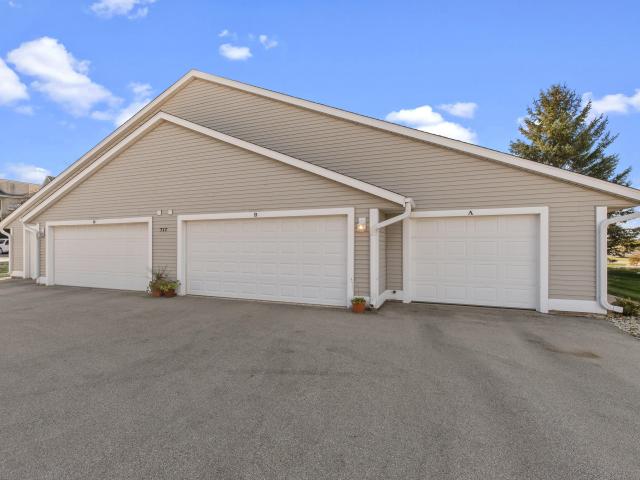 Condo for sale in West Bend, Washington County