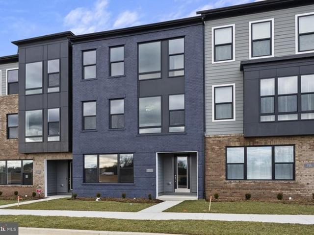 Townhouse for sale in Bowie, Maryland