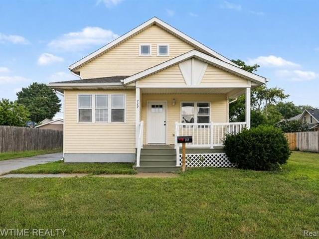 House for sale in Fort Gratiot, Michigan