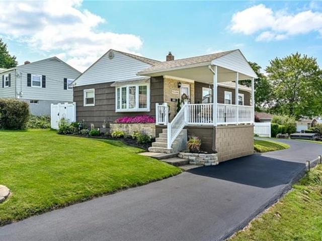 House for sale in Ellwood City, Pennsylvania