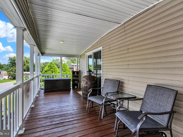 House for sale in Mount Wolf