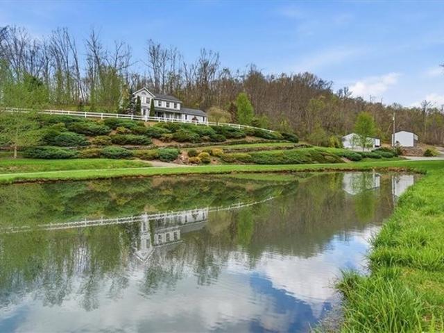 House for sale in Evans City, Pennsylvania