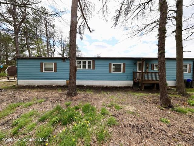 House for sale in Moosic, Pennsylvania