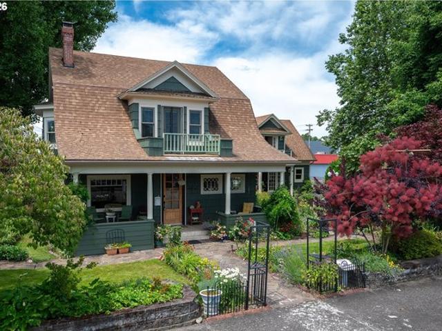 House for sale in Oregonia