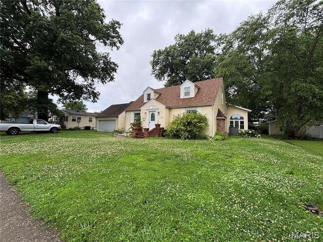 House for sale in Staunton, Illinois