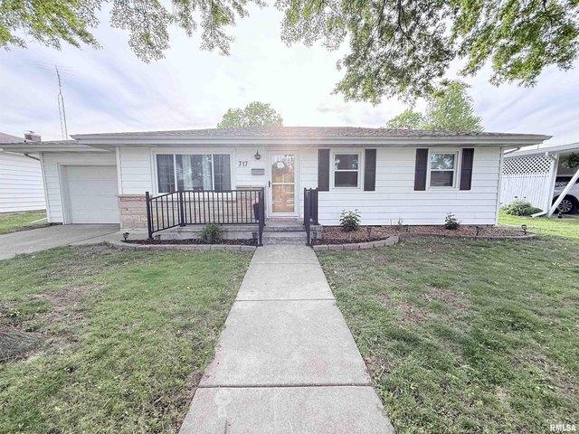 House for sale in Taylorville, Illinois