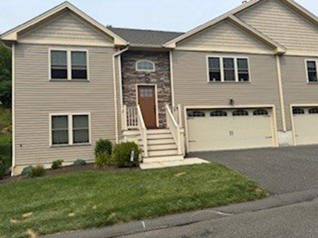 Townhouse for rent in Hampden, Massachusetts