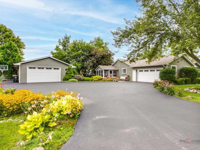 House for sale in Winthrop Harbor, Illinois