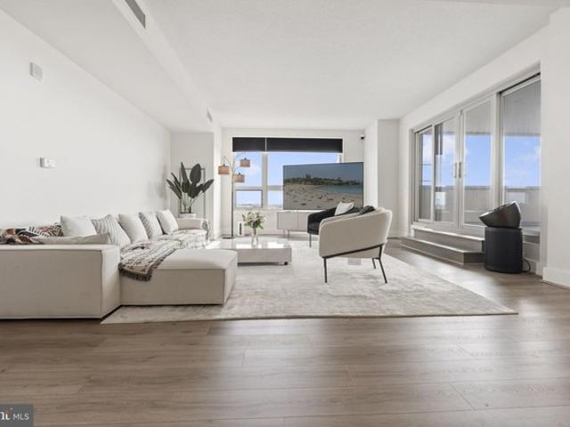 Condo for sale in Philadelphia, Pennsylvania