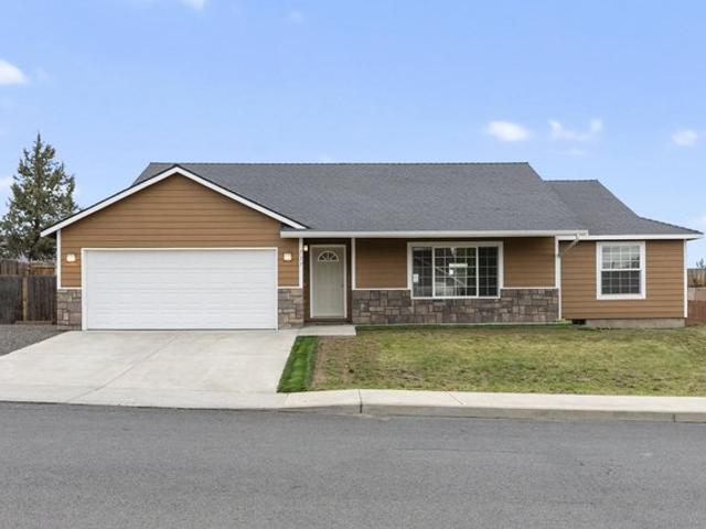 House for sale in Oregonia