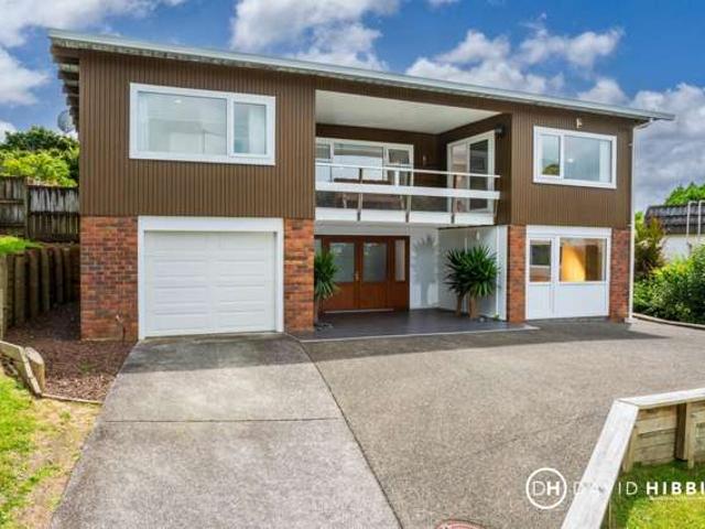 House for sale in Wairau Valley