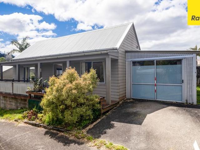 House for rent in Waitākere, Waitākere Ranges