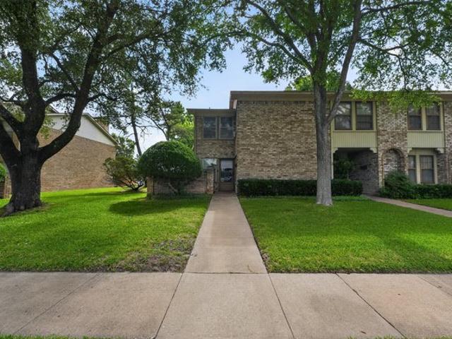 Townhouse for sale in Richardson, Texas