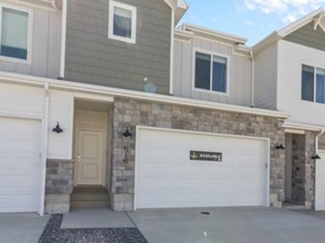 Townhouse for sale in Cache, Utah