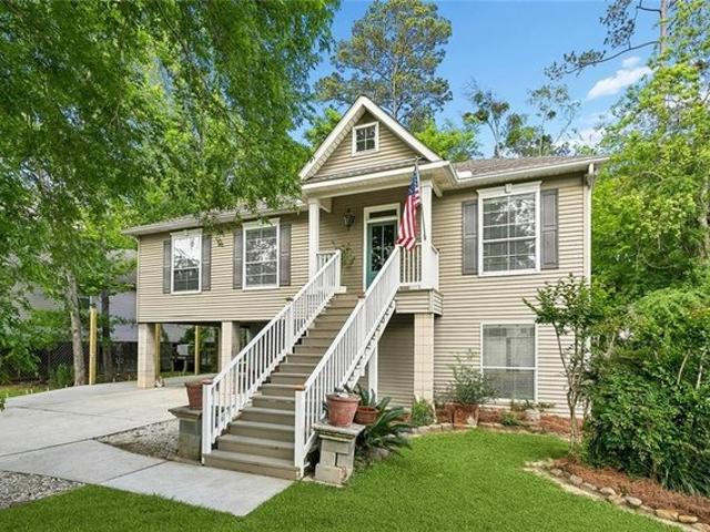 House for sale in Mandeville, Louisiana