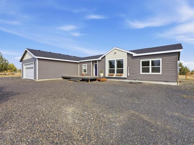 House for sale in Oregonia