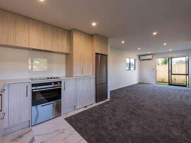 Townhouse for sale in Days Bay, Wellington