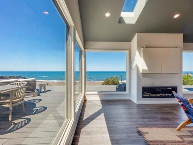 House for sale in Bodega Bay, California